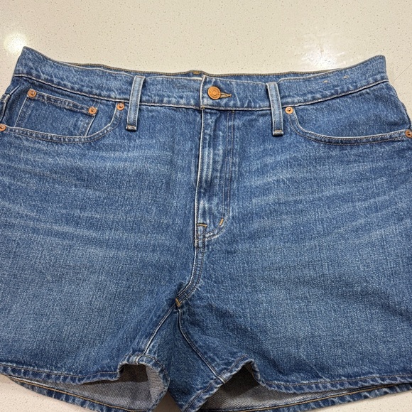 Madewell Relaxed Mid-Length Denim Shorts
 Size 31 - Picture 2 of 12
